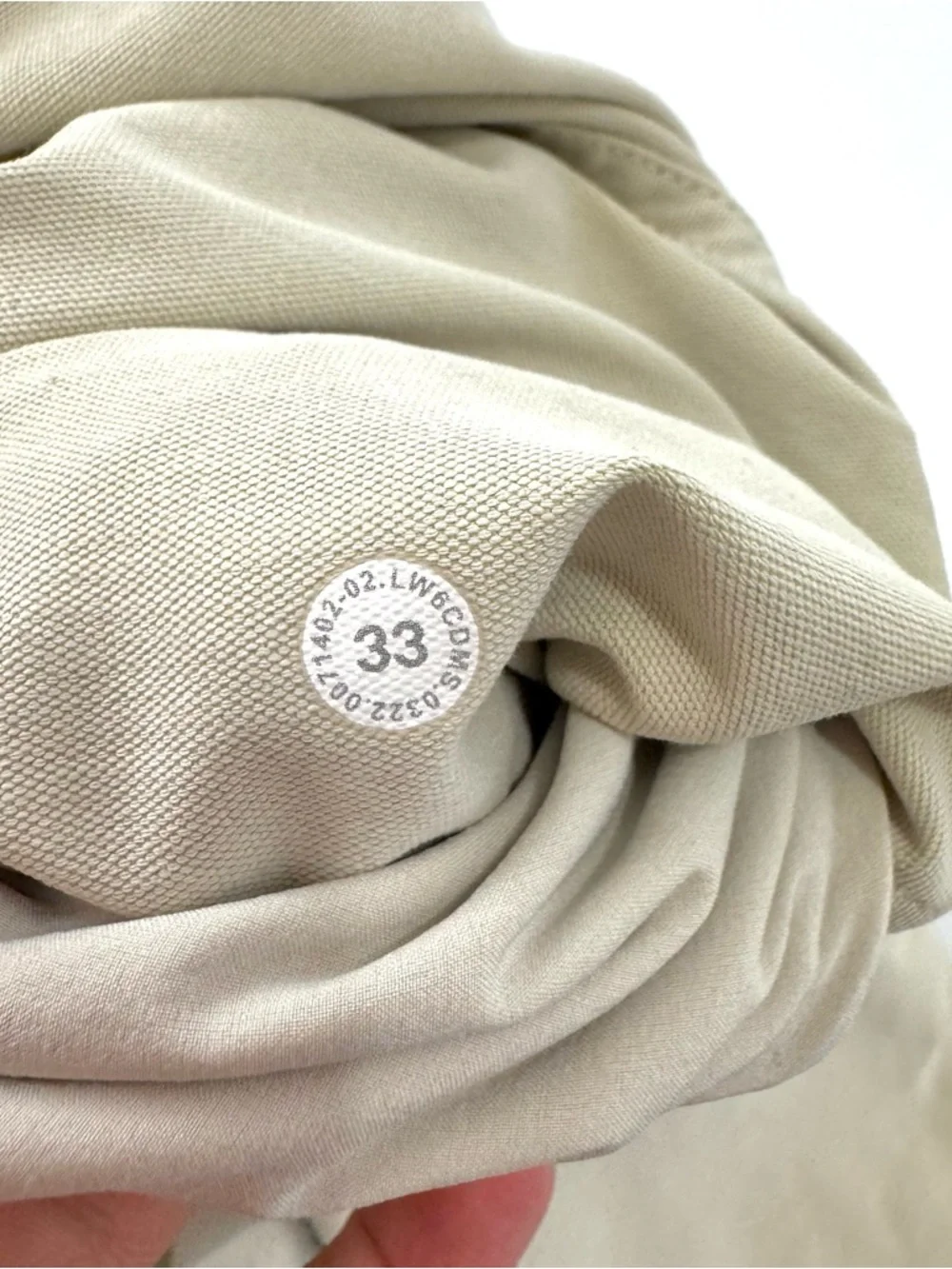 Lululemon Light Utilitech Cargo Pocket High-Rise Crop Natural Ivory Womens Sz 33